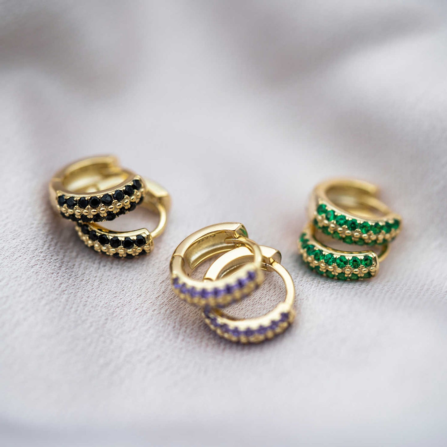 Øreringer med sort zirkonia